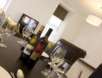 Appartement Inverness City Suites *