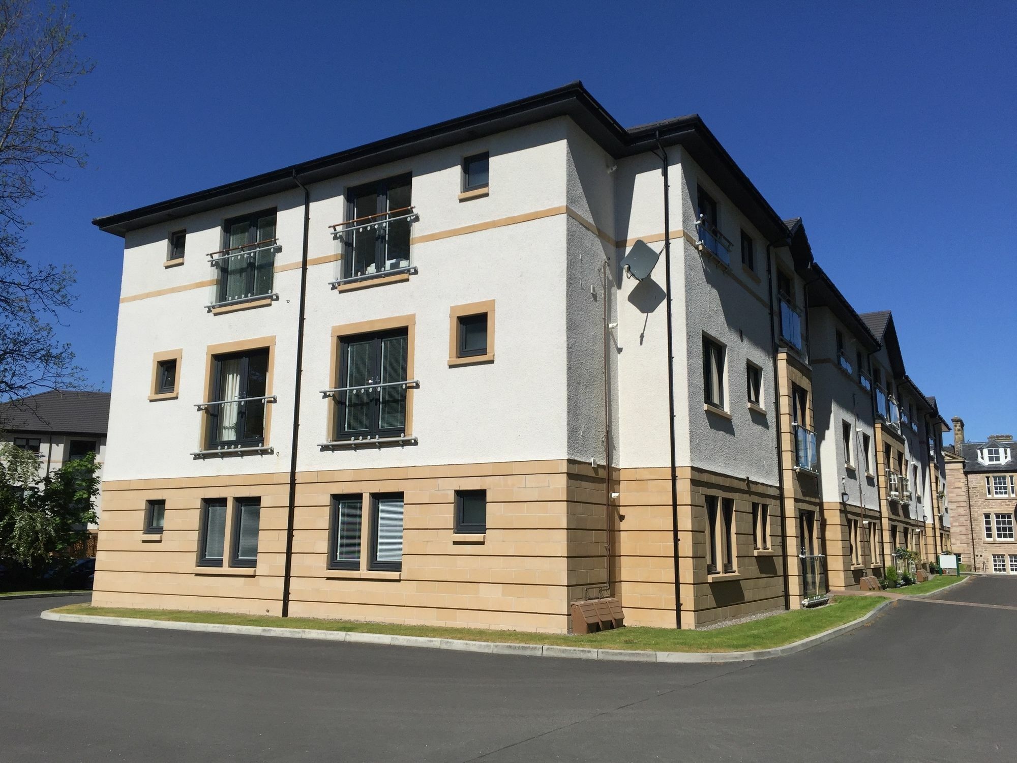 Inverness City Suites Appartement